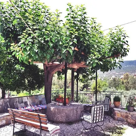 Kastro Aggeliki Καρδαμύλη