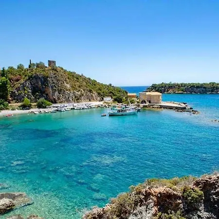 Kastro Aggeliki Καρδαμύλη