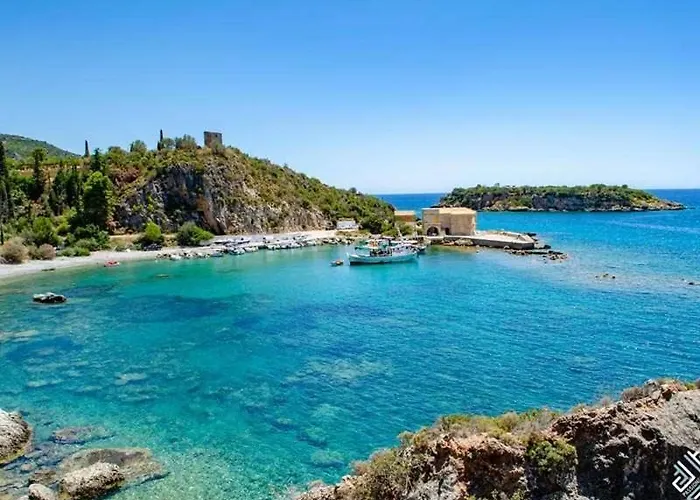 Kastro Aggeliki Kardamyli