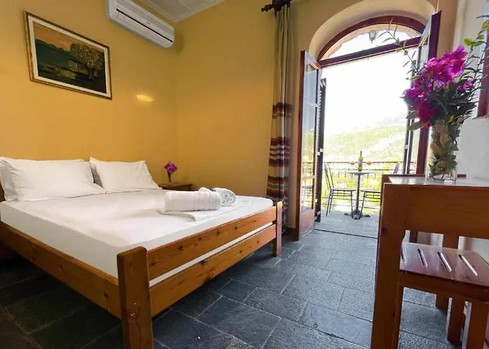 Kastro Aggeliki * Kardamyli